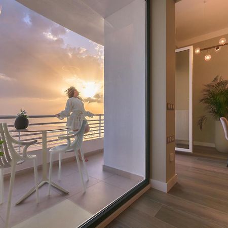 Iconic Salonica Suite Seafront Exterior photo